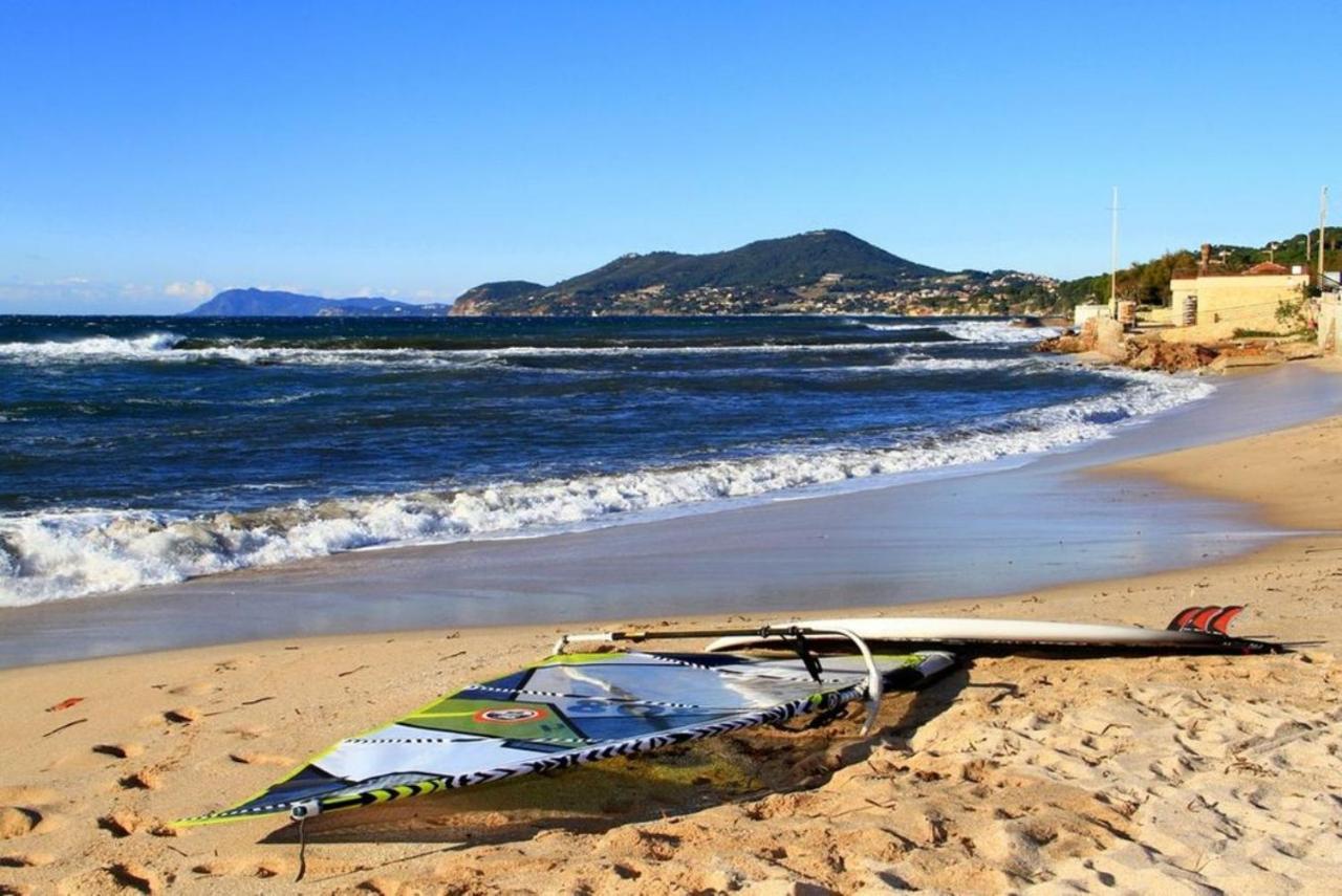 Port La Gavine Vue Mer Hyères Esterno foto